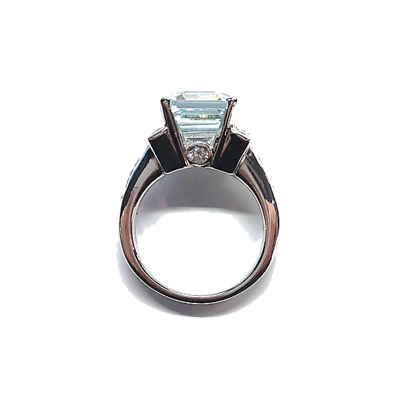 Jewellery Consultations and bespoke commissions at Christopher Stoner