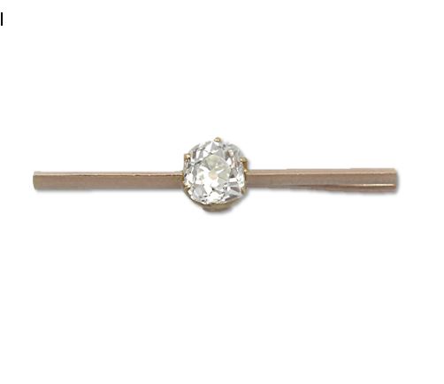 bar brooch before